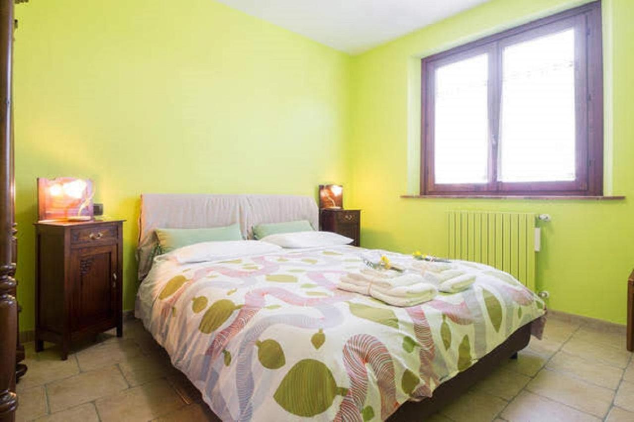 Casa Vacanze L'Orizzonte Montecchio  Exteriér fotografie